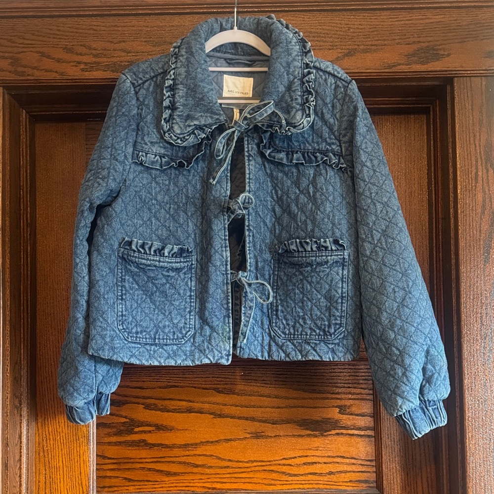 Avec Les Filles Quilted Denim Ruffle Tie-Front Jacket - Blue